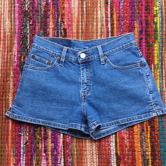 Levi’s Jean Shorts Vintage 1990s Size 3 - Picture 4 of 8